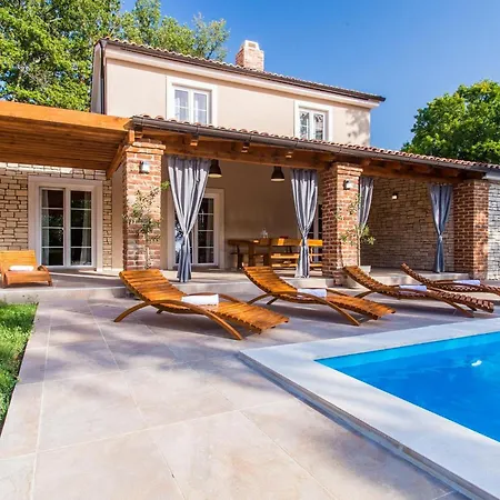 Tatil Evi Lucia *